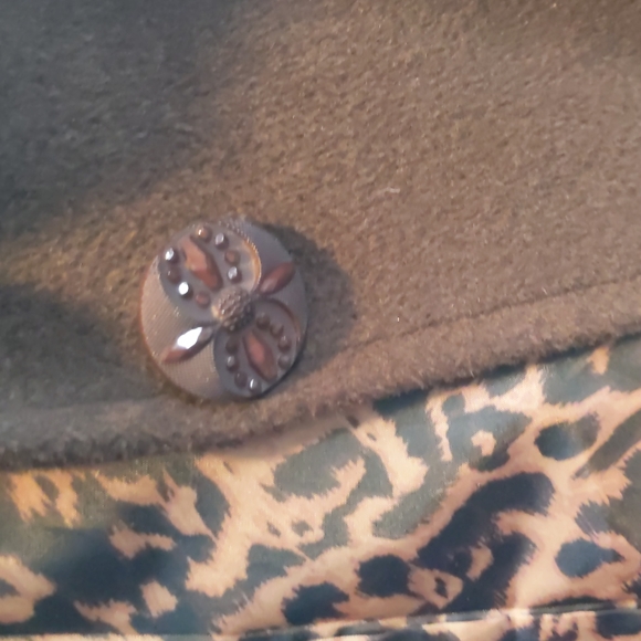 Brown jacket with faux fur collar - Picture 2 of 7